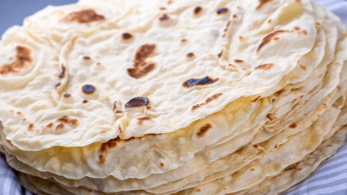 Cómo hacer pan de pita casero fino