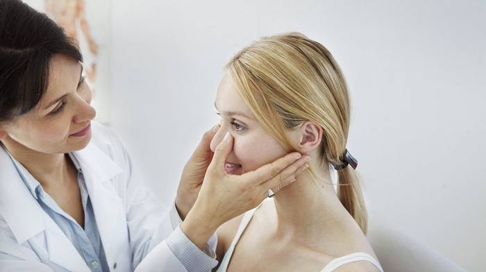 Cómo tratar correctamente la sinusitis maxilar, sus tipos y prevención