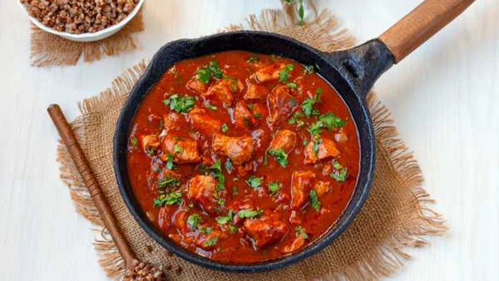 Cuándo añadir harina a la salsa de carne para que espese: receta soviética