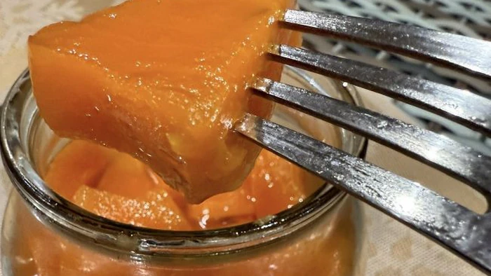 En lugar de fruta cara, una verdura barata: cómo hacer un «mango» de calabaza