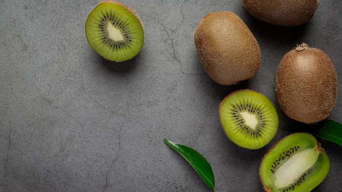 Los kiwis no son el límite: 6 alimentos con muchas veces más vitamina C