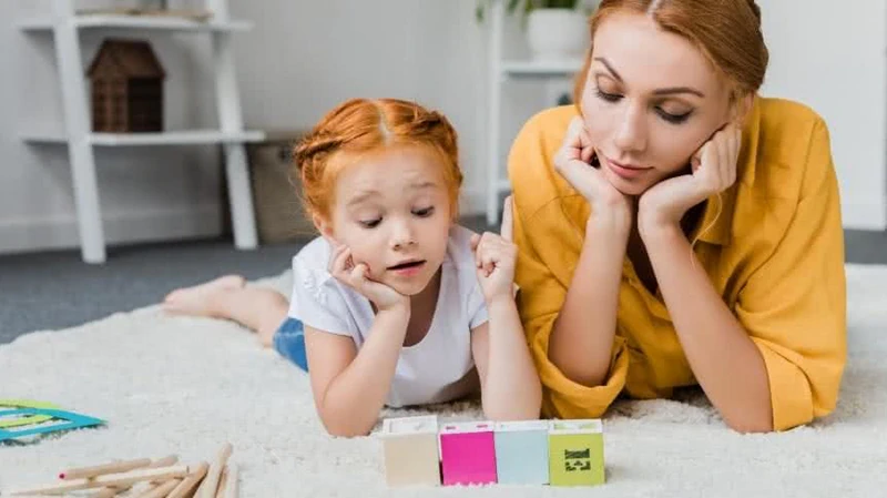 Niñera o institutriz: cuál es la diferencia y a quién elegir para tu hijo