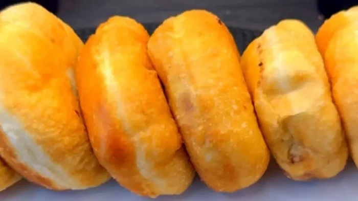 Receta de pirozhki con patatas y setas: cómo prepararlos rápidamente y sin complicaciones